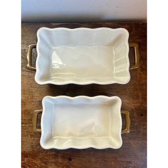 Vintage Ruffled Brown and White Ceramic Bakeware, Set of 2 - Picture 3 of 8